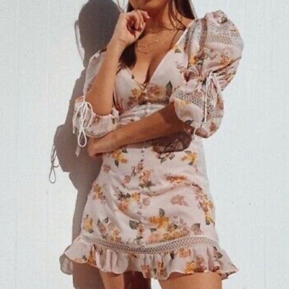 For Love And Lemons Dresses & Skirts - For love & lemons Floral Mini Dress